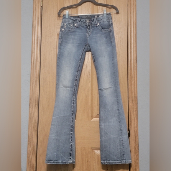 Bootcut Miss Me Jean Size 26 Inseam 33 Fleur De Lis Rhinestone Jewel Pockets - Picture 8 of 12